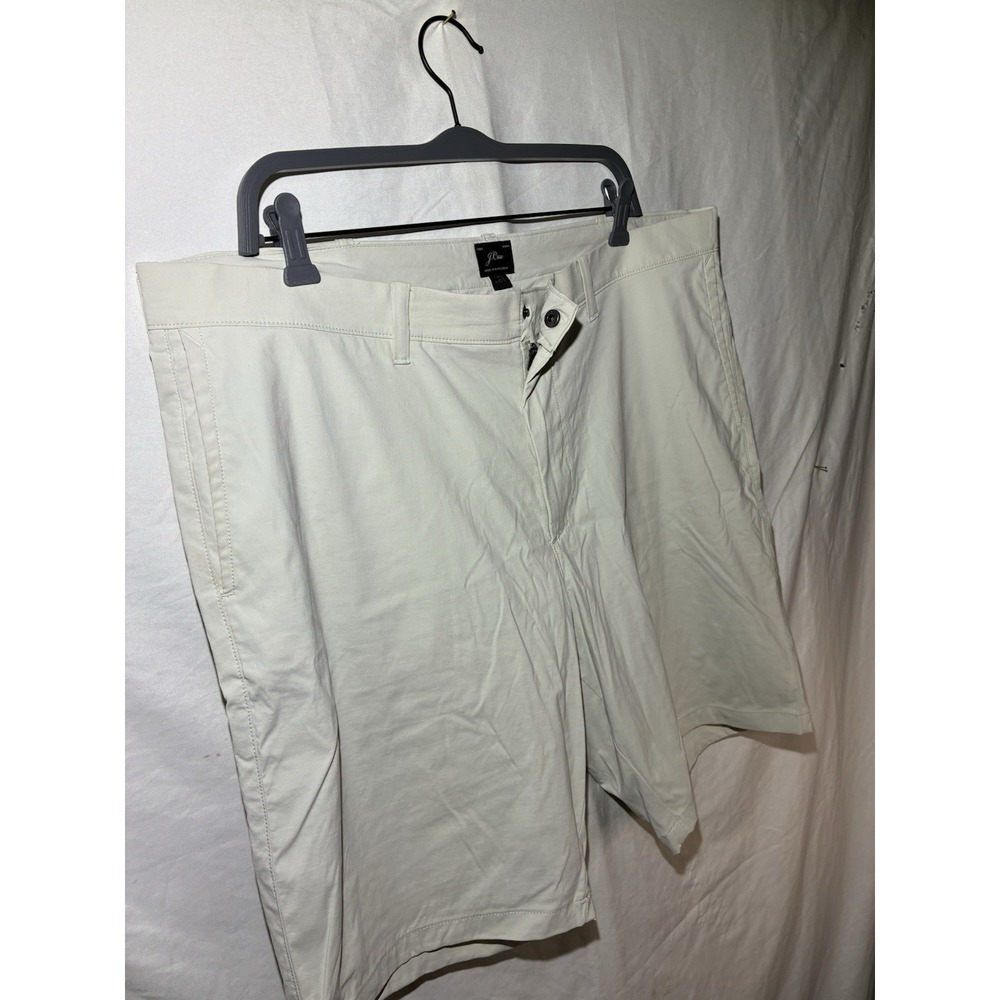 J.Crew Tech Shorts Mens 40x10.5 Performance Beige Stretch Chino Zip Pocket H9326
